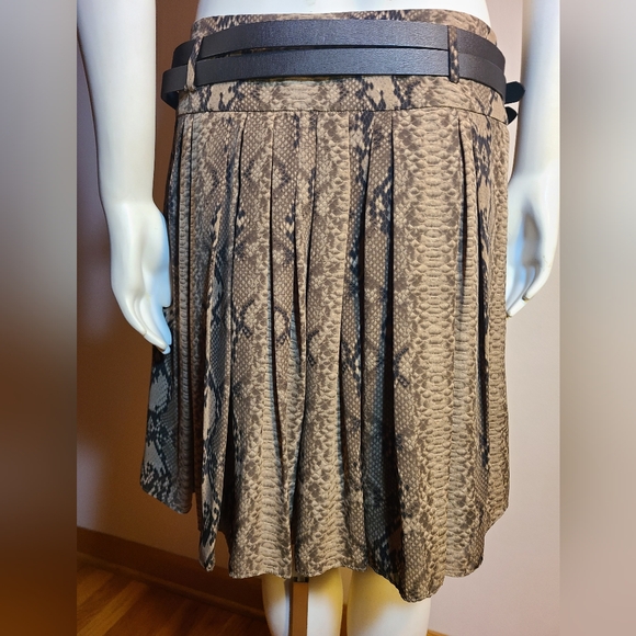 Snakeskin print skirt - Picture 2 of 4